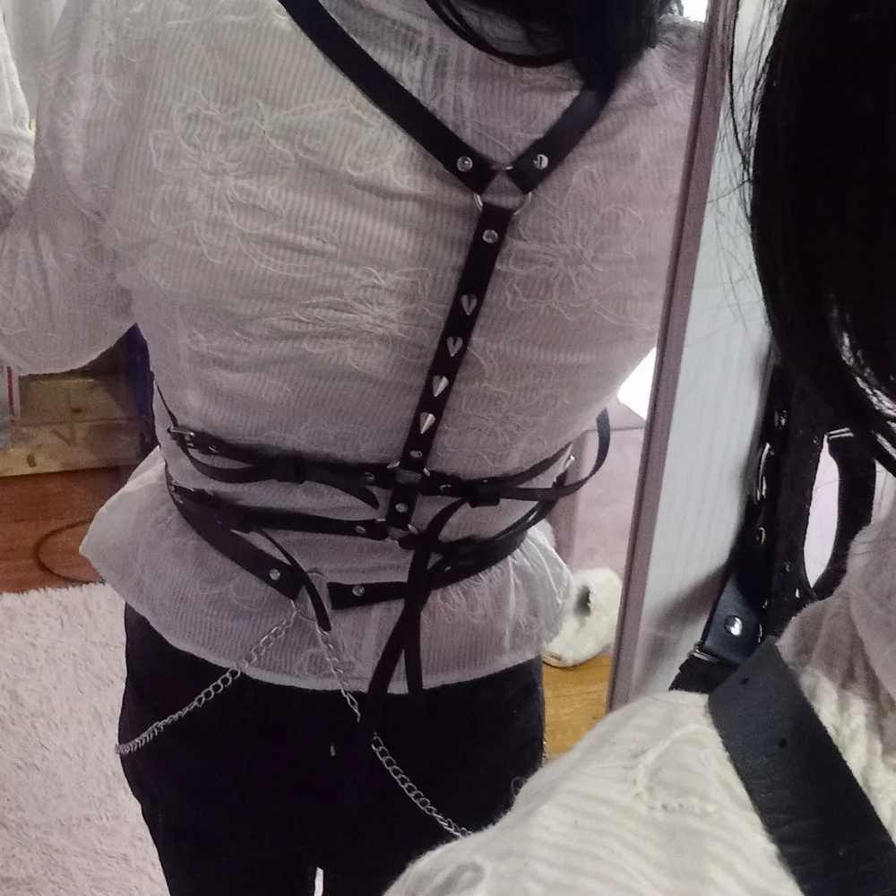 Black vegan leather dbl thigh garter harness w/chain & belt! Bondage - Picture 5 of 16